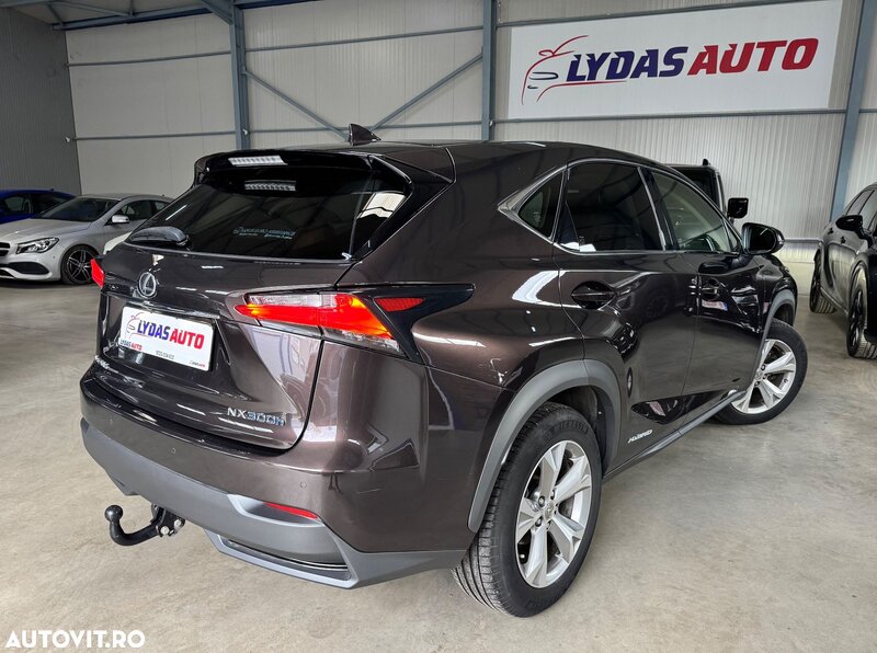 Lexus Seria NX